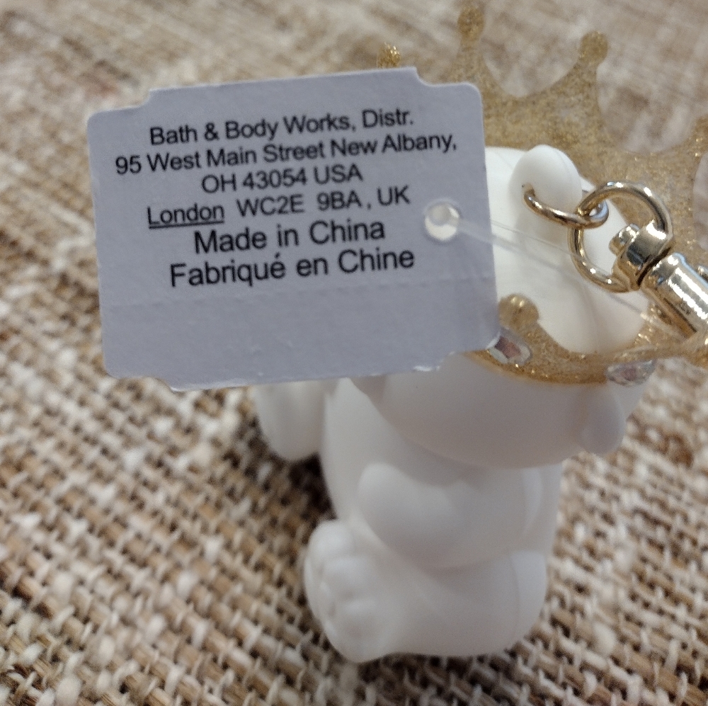 Bath and Body Royal Princess Polar Bear Pocketbac holder 2021 - Picture 3 of 5